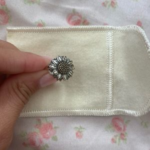 James Avery wild flower ring